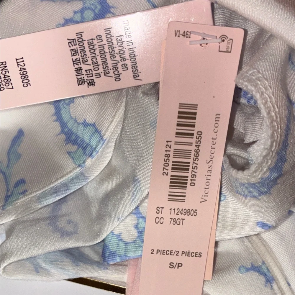 Victoria's Secret White and Blue Seahorse Pajama Set - Picture 6 of 7